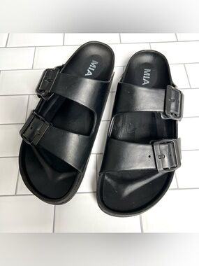 8🖤 MIA Black Buckle EVA Water Friendly Two Strap Sandal